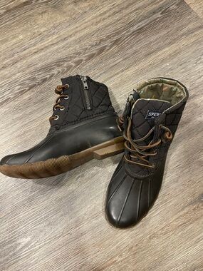 Sperry Black Quilted Rain Boots with Brown Laces